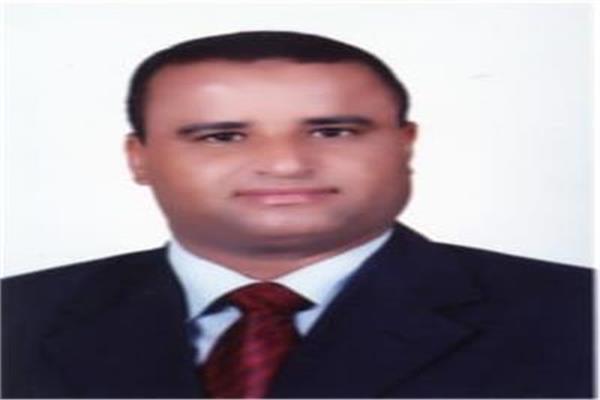  الدكتور عبده عبيد