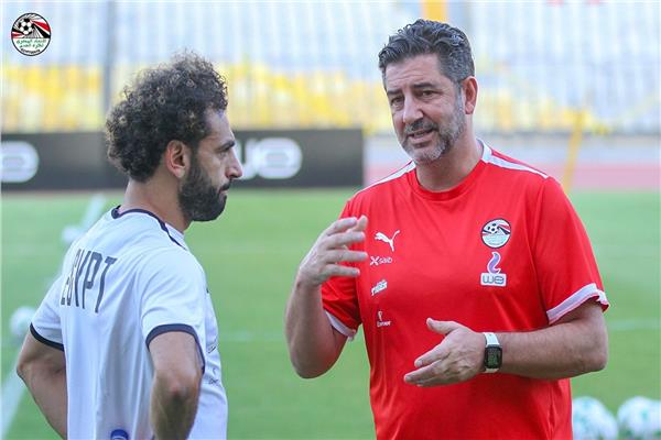 فيتوريا ومحمد صلاح