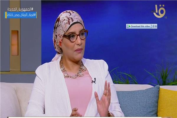 الدكتورة رحاب محمود رئيس قسم اللغة الصينية بكلية الآداب في جامعة القاهرة