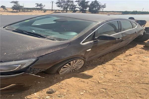 تهشم أجزاء من السيارة جراء الحادث