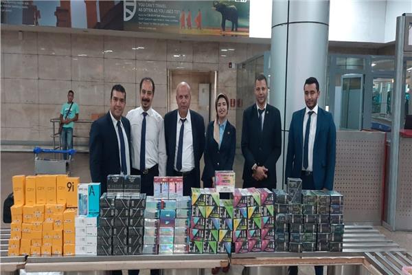 تهريب عدد من الهواتف المحمولة