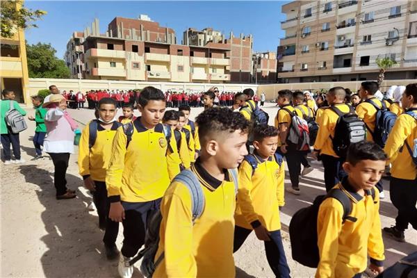 العام الدراسى الجديد بمدارس البحر الأحمر