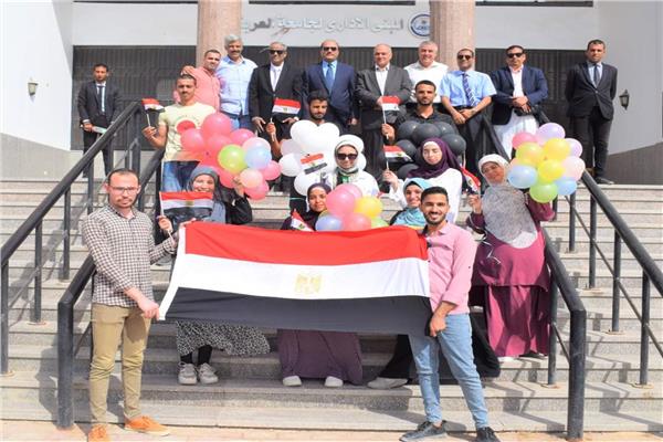 جامعة العريش ..تنفذ حملة ضمن مبادرة "اتحضر للأخضر" 