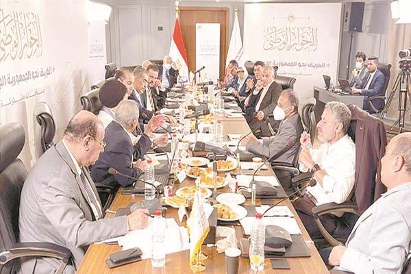 جانب من اجتماعات مجلس أمناء الحوار الوطنى