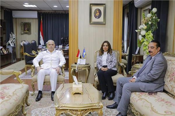 محافظ دمياط تستقبل مدير الأمن لمناقشة عدد من الملفات 