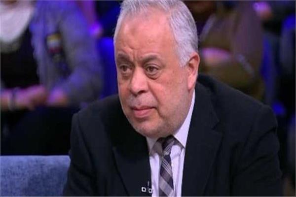 الدكتور أشرف زكي نقيب المهن التمثيلية