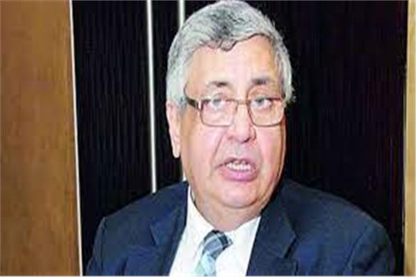 الدكتور محمد عوض تاج الدين مستشار رئيس الجمهورية لشؤون الصحة والوقاية