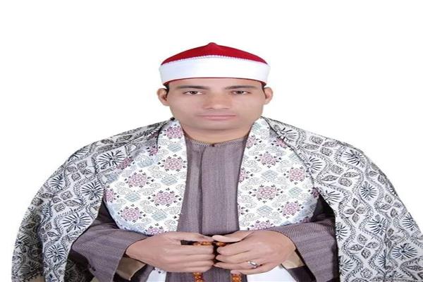  قارئ للقرآن الكريم 
