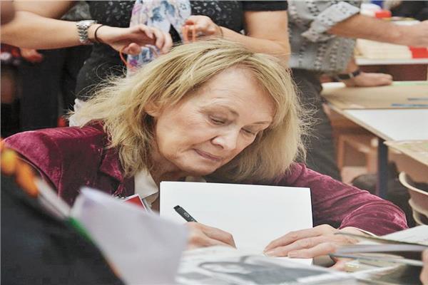 سيدة الأدب الفرنسى الروائية آنى إرنو