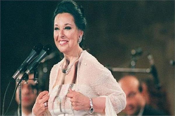 المطربة الكبيرة نجاة