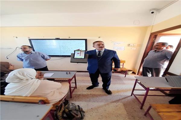  وكيل تعليم الغربية يتابع مدارس قطور 