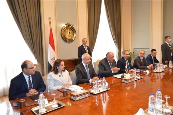 جلسة مباحثات وزير الخارجية ونظيره في الهند