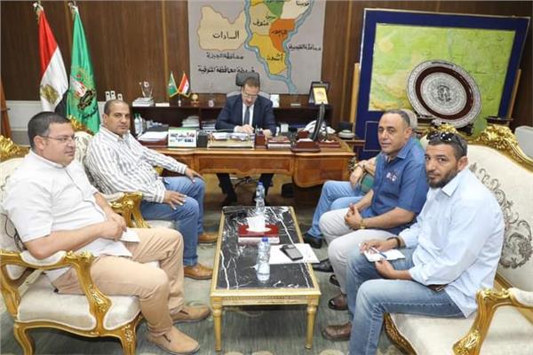 محافظ المنوفية يلتقى  بمستثمري المنطقة الصناعية بقويسنا
