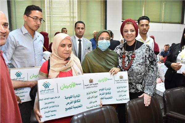التحالف الوطني للعمل الأهلي يقدم العديد من الأجهزة لطلاب أسيوط من ذوي الهمم