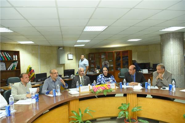 جامعة أسيوط تشهد الجلسة الأولي لمشروع تطوير جهازها الإداري فى مرحلته الثانية