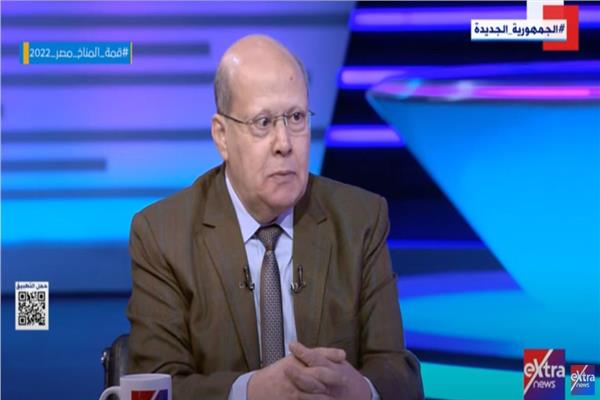 الكاتب الصحفى عبد الحليم قنديل