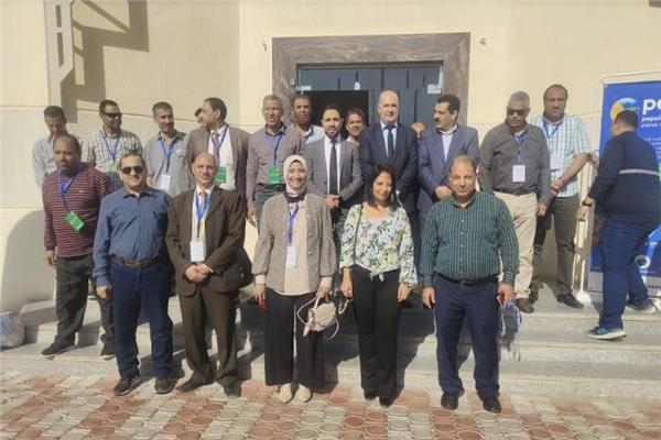 قوى عاملة اسيوط