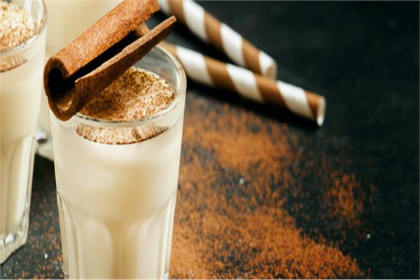 فوائد القرفة باللبن