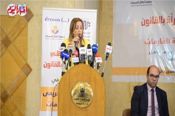 الكاتبة نوال مصطفى رئيس ومؤسس جمعية أطفال السجينات