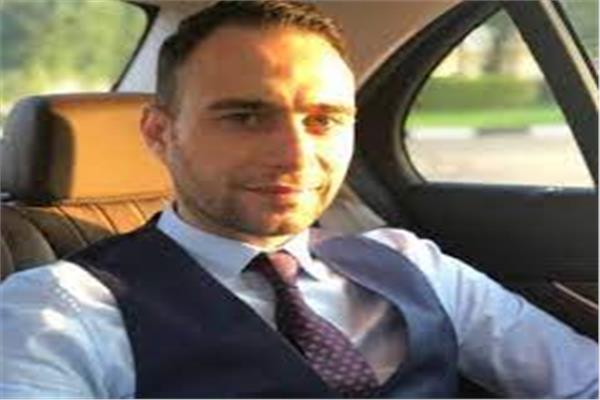 الفنان حسام حبيب