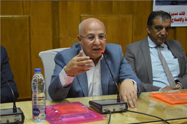 خالد عيش عضو مجلس الشيوخ