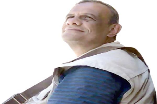 الشاعر علاء خالد