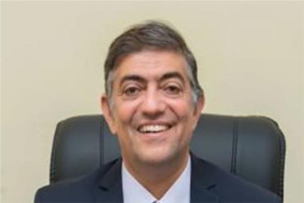 هشام عبدالعزيز