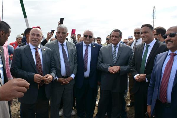 وزير التنمية المحلية ومحافظ الدقهلية
