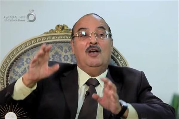 الدكتور مجدي علام