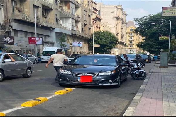 حارات دراجات «كايرو بايك» تتحول إلى موقف سيارات 