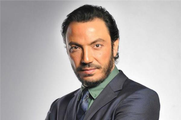 طارق لطفى