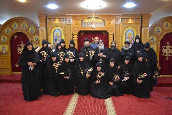 وفد رهباني روسي يزور دير الأم ساره بالمنيا    