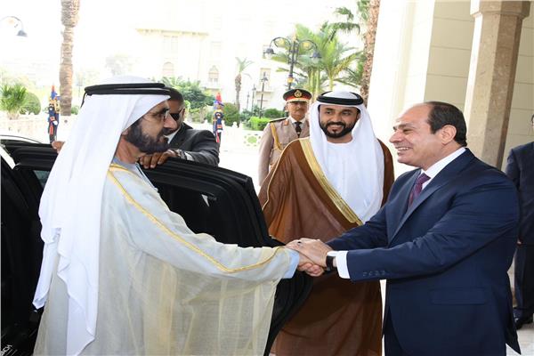 الرئيس السيسي خلال استقبال الشيخ محمد بن راشد 