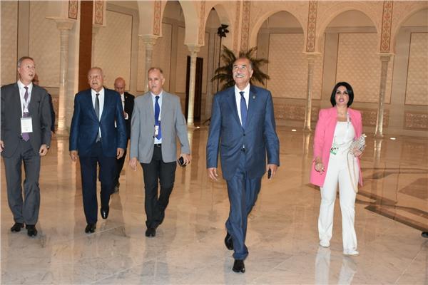 صورة من خلال اللقاء