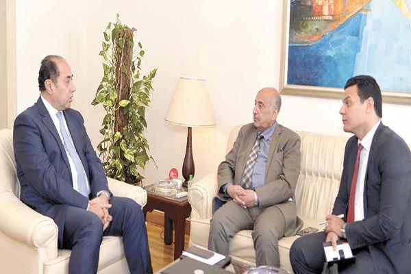 السفير حسام زكى خلال حواره مع «الأخبار»