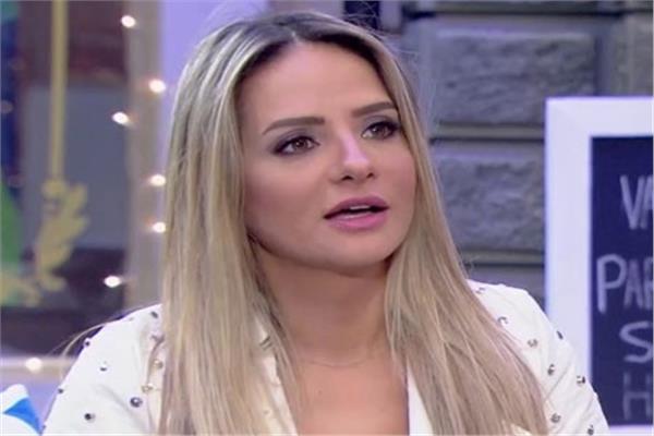 سالي شاهين 