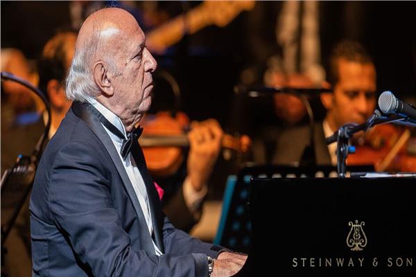 عمر خيرت