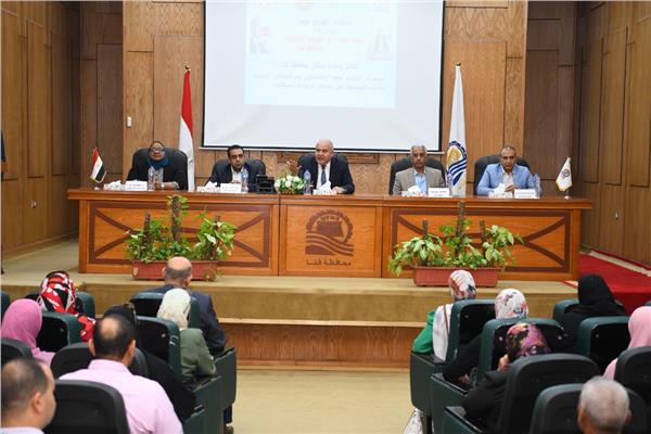 الاجتماع التنفيذي بقنا