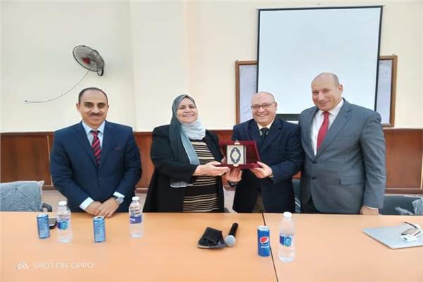 ندوة حول التغيرات المناخية بجامعة بني سويف