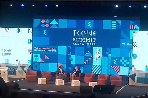 قمة «تكنى 2022» 