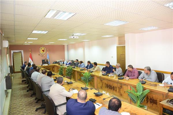 رئيس جامعة سوهاج يوجه بإعداد خطة تأمين لضمان سلامة كافة المنشآت