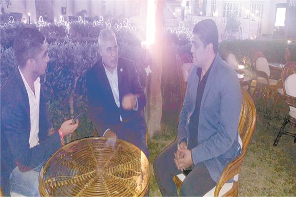 د.  عبد الحكيم الواعر خلال حواره مع «الأخبار»