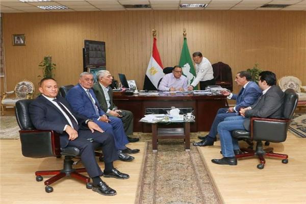 محافظ الشرقية يؤكد.. لقائي مع النواب لحل مشاكل المواطنين 