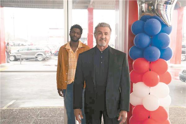سيلفستر ستالون فى مشهد من مسلسل Tulsa King