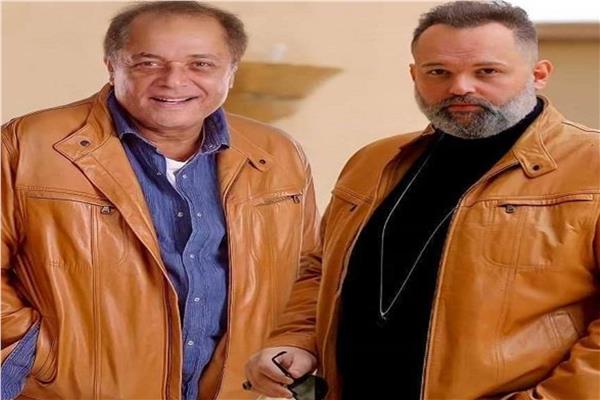 النجم الراحل "محمود عبد العزيز" ونجله