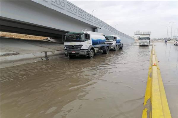 صور من اعمال شفط المياه