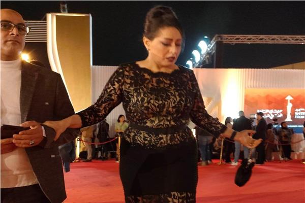 الفنانة هند عاكف