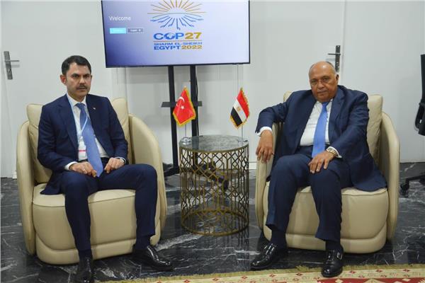 سامح شكري وزير الخارجية خلال استقباله مراد كرم وزير البيئة التركي