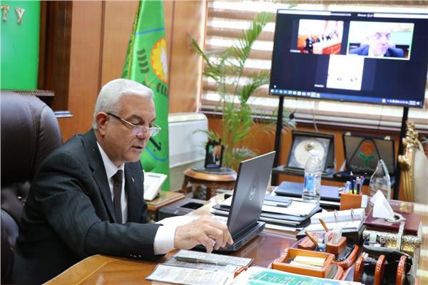 الدكتور عادل مبارك رئيس جامعة المنوفية