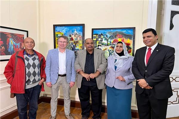 معرض فن تشكيلي في الذكرى الـ60 لاتفاقية التأخي بين فولجوجراد «الروسية» وبورسعيد معرض فن تشكيلي في الذكرى الـ60 لاتفاقية التأخي بين فولجوجراد «الروسية» وبورسعيد